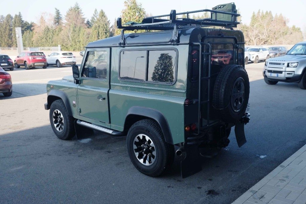 LAND ROVER Defender 90 2.4 TD4 Station Wagon S - 3