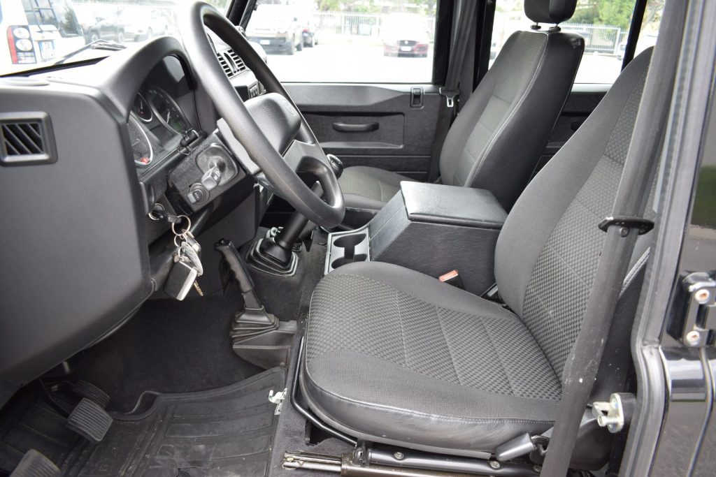 LAND ROVER Defender Defender 110 2.2 TD4 Station Wagon E N1 - 14