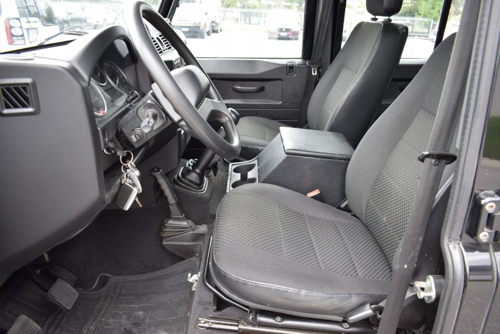 LAND ROVER Defender Defender 110 2.2 TD4 Station Wagon E N1 - 14