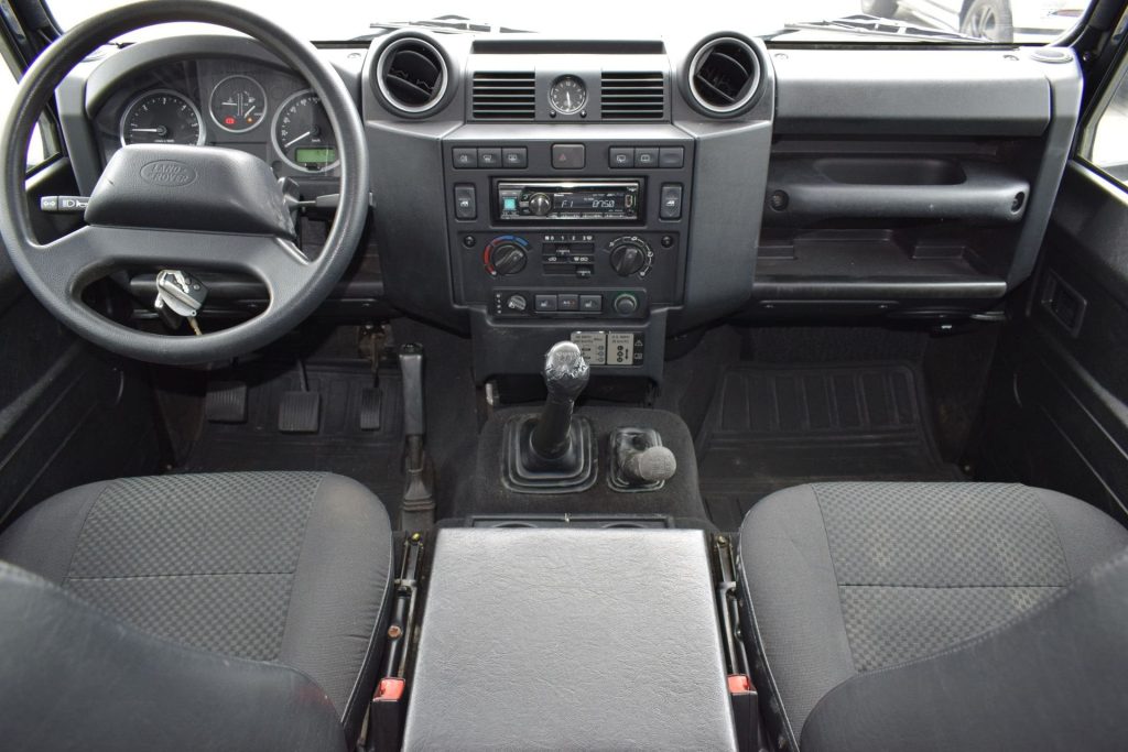 LAND ROVER Defender Defender 110 2.2 TD4 Station Wagon E N1 - 9