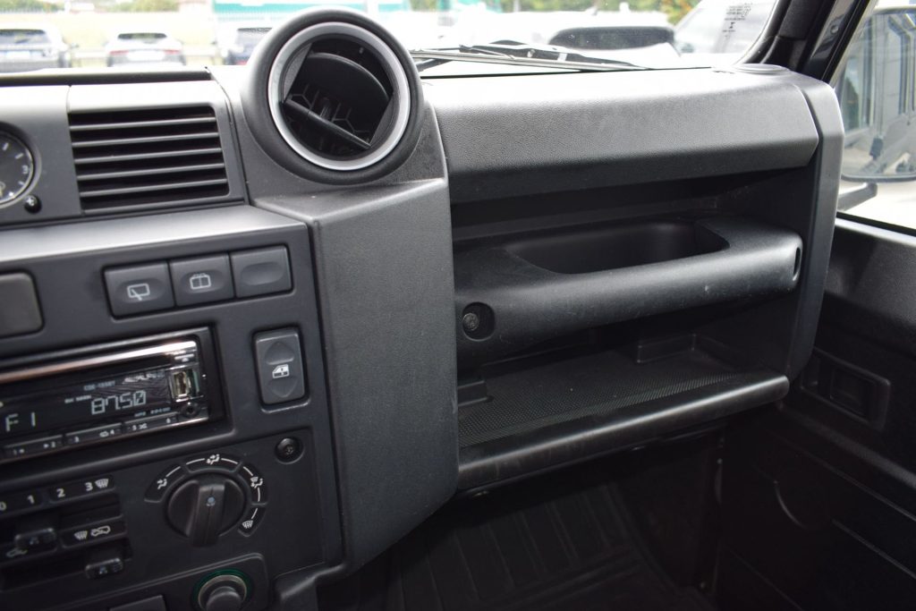 LAND ROVER Defender Defender 110 2.2 TD4 Station Wagon E N1 - 13