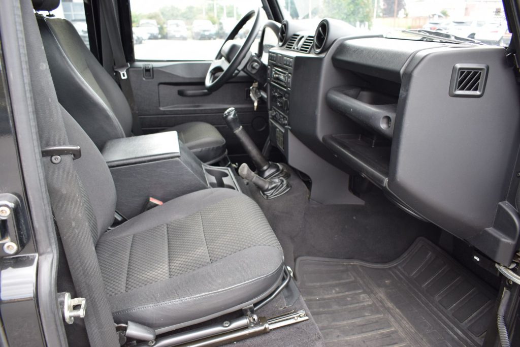 LAND ROVER Defender Defender 110 2.2 TD4 Station Wagon E N1 - 15