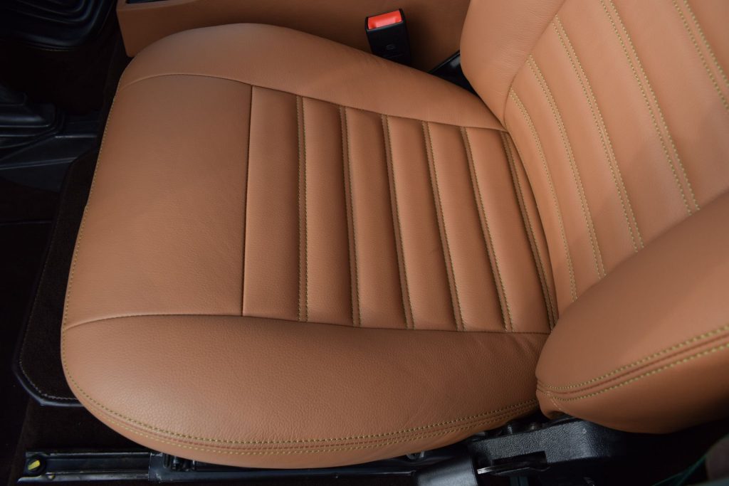 LAND ROVER Defender Defender 90 2.2 TD4 Station Wagon N1 AUOTOCARRO IV - 16