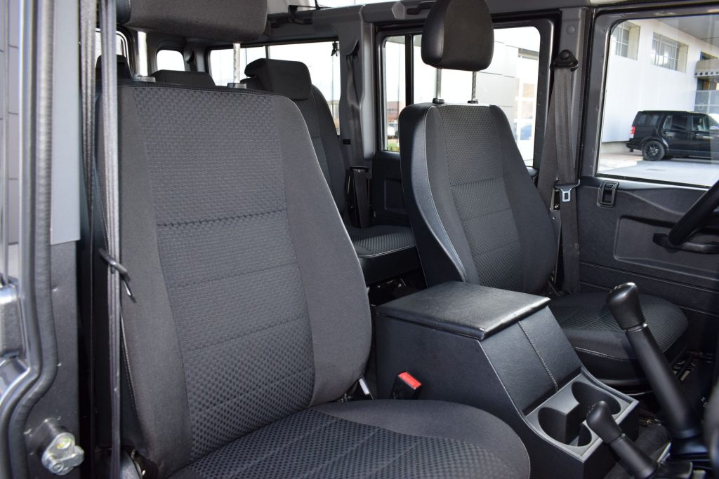 LAND ROVER Defender Defender 110 2.2 TD4 Station Wagon SE N1 AUTOCARRO - 18