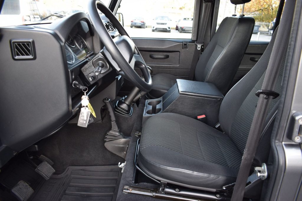 LAND ROVER Defender Defender 110 2.2 TD4 Station Wagon SE N1 AUTOCARRO - 10