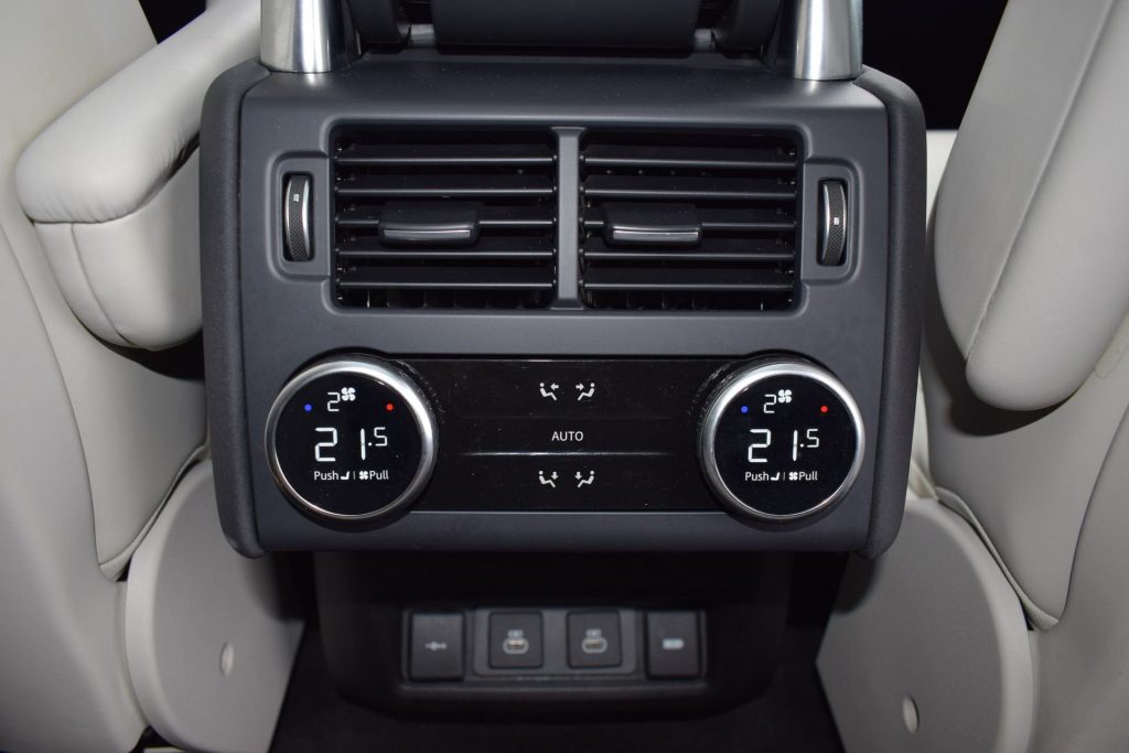 LAND ROVER Discovery Discovery 3.0D I6 249 CV AWD Auto HSE IVA ESPOSTA - 24