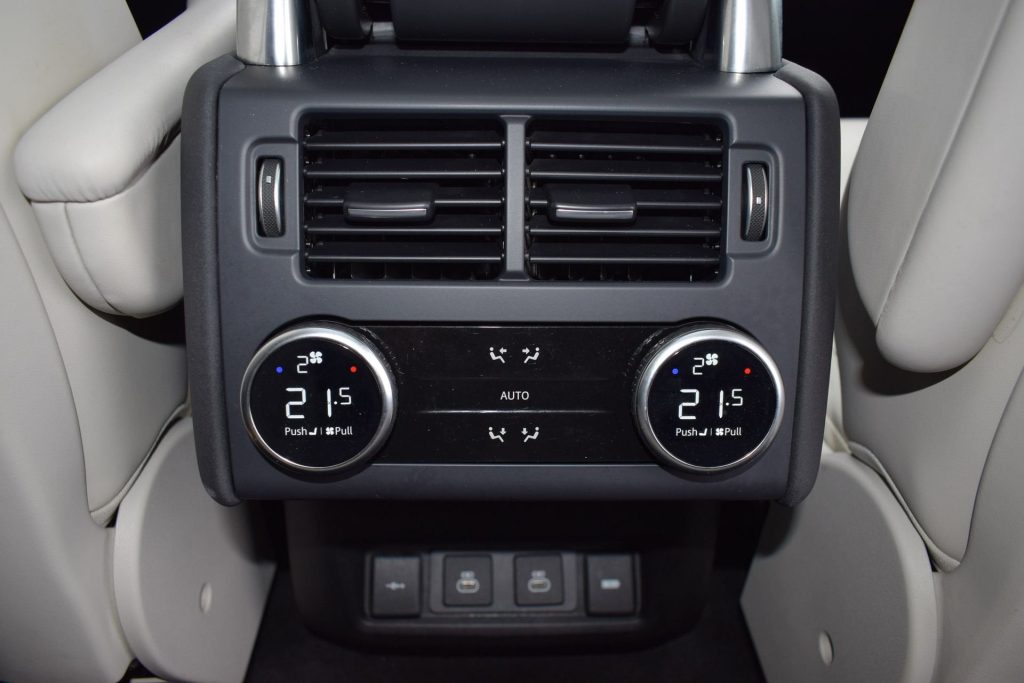 LAND ROVER Discovery Discovery 3.0D I6 249 CV AWD Auto HSE IVA ESPOSTA - 24