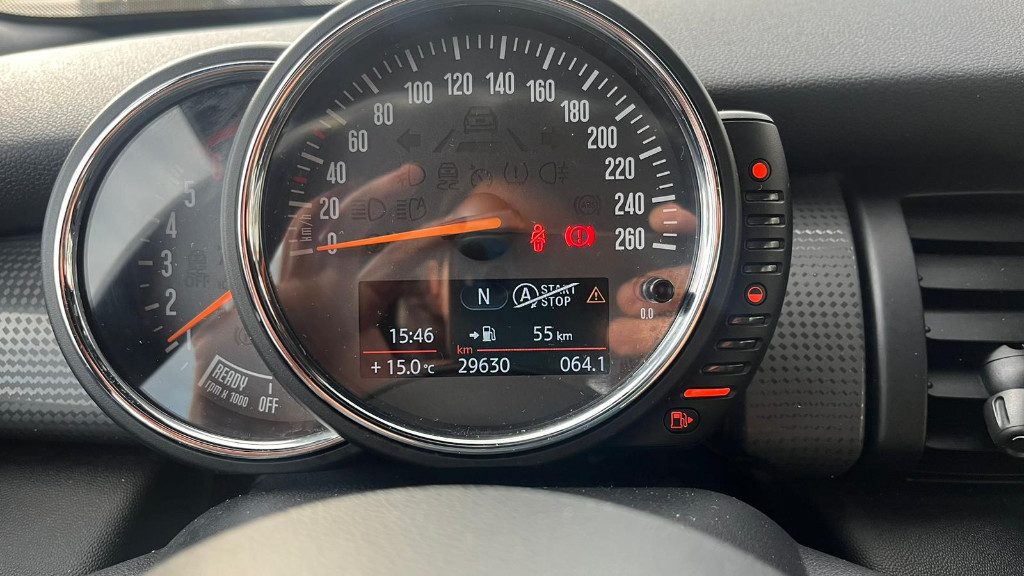 MINI Mini 1.5 Cooper D Hype Cabrio - 10