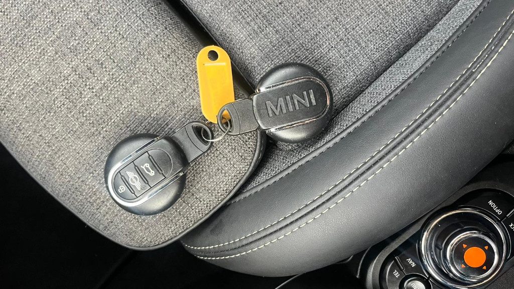 MINI Mini 1.5 Cooper D Hype Cabrio - 15