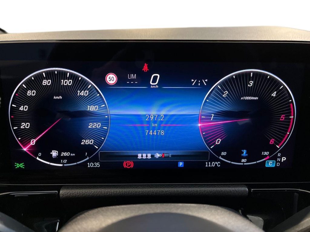 MERCEDES-BENZ GLA 200 d Automatic AMG Line Advanced Plus - 8