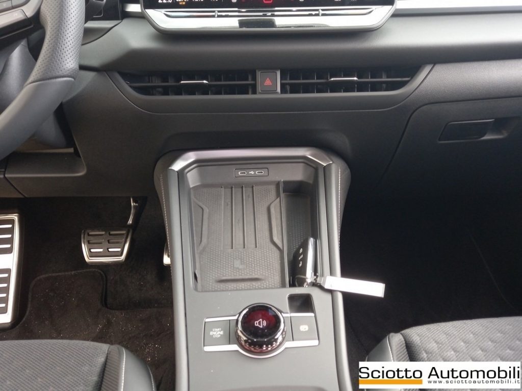 VOLKSWAGEN T-Roc 1.5 TSI ACT DSG R-Line - 15