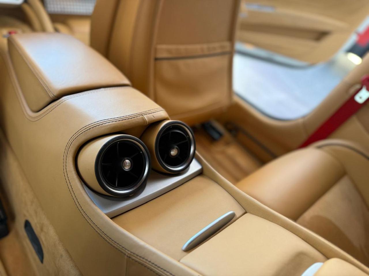 FERRARI FF DCT Tailor Made - 22