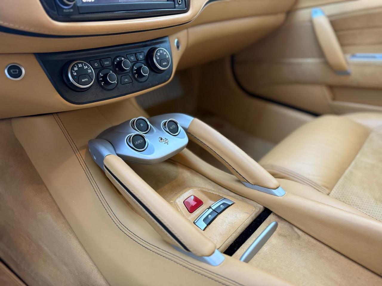 FERRARI FF DCT Tailor Made - 33