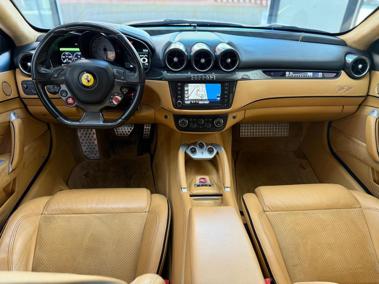 FERRARI FF DCT Tailor Made - 23