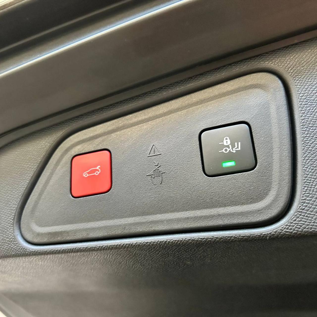 PEUGEOT 3008 Hybrid4 300 e-EAT8 GT Pack TETTO APRIBILE+PELLE - 8