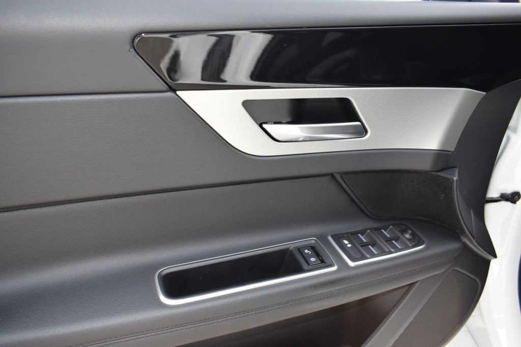 JAGUAR XF 2.0 D 180 CV AWD aut. Prestige - 18