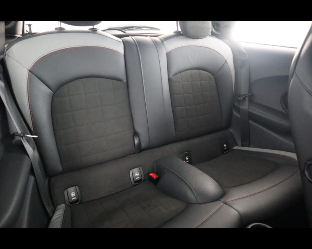 MINI Mini IV F56 2018 3p -  3p 2.0 John Cooper Works auto - 18