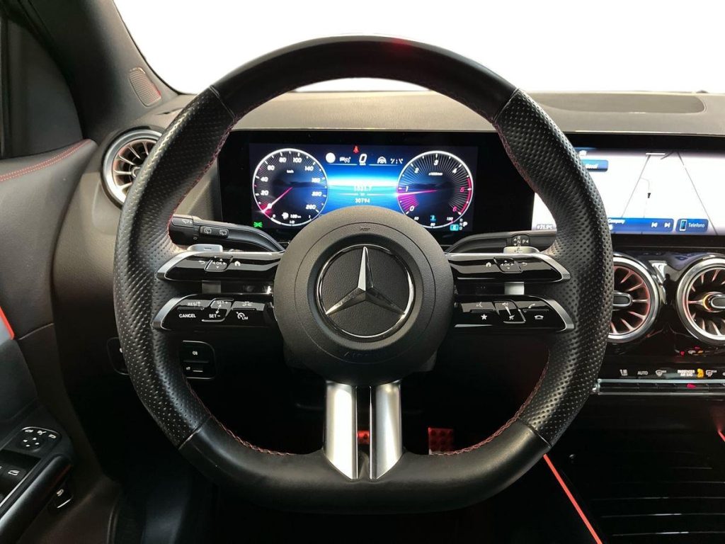 MERCEDES-BENZ GLA 200 d Automatic AMG Line Advanced Plus - 11