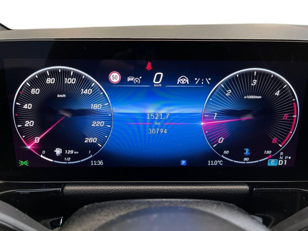 MERCEDES-BENZ GLA 200 d Automatic AMG Line Advanced Plus - 8