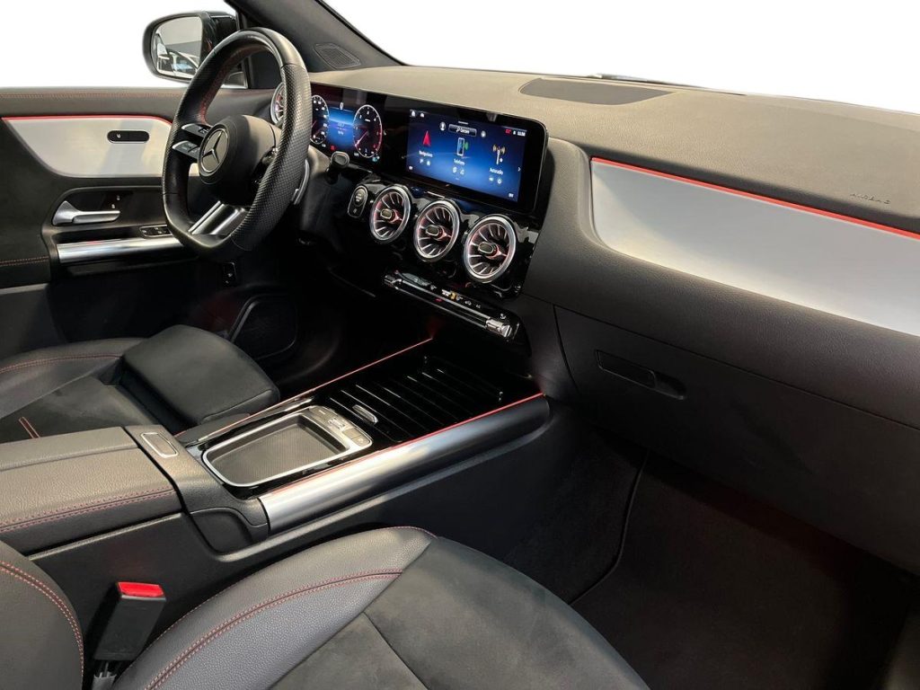 MERCEDES-BENZ GLA 200 d Automatic AMG Line Advanced Plus - 16