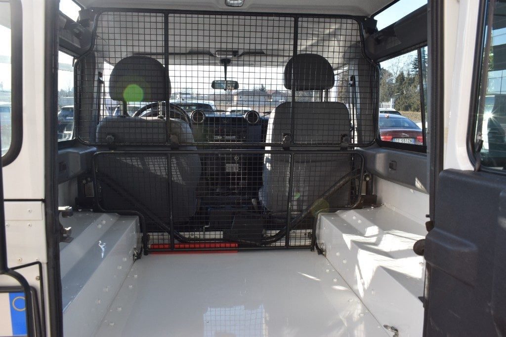 LAND ROVER Defender 90 2.2 TD4 SW- AUTOCARRO N1 NETTO EXPORT - 14