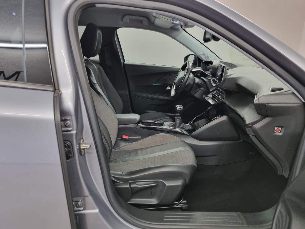 PEUGEOT 2008 PureTech 130 S&S Allure Pack - 9