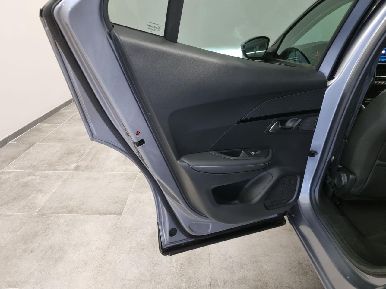 PEUGEOT 2008 PureTech 130 S&S Allure Pack - 22