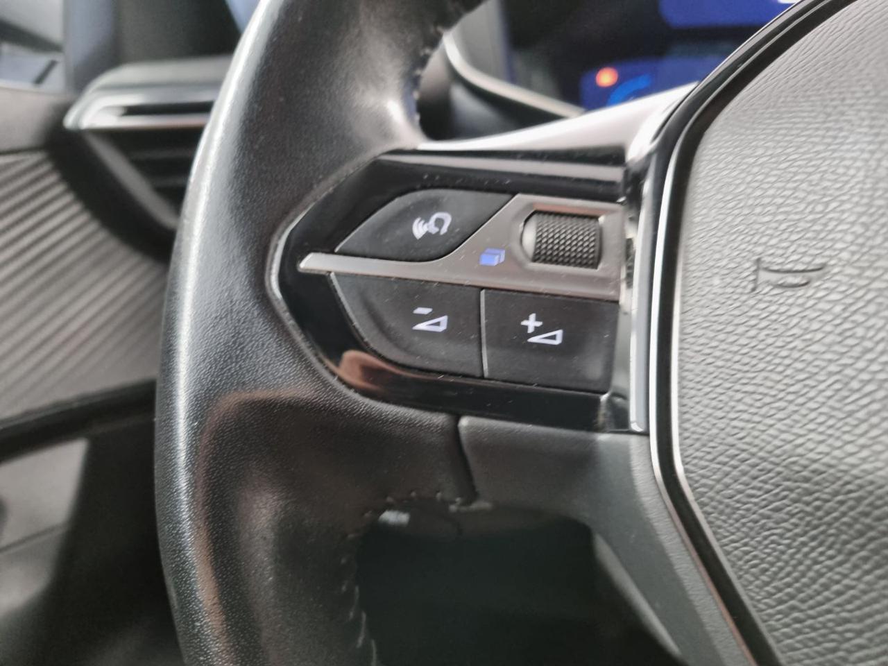 PEUGEOT 2008 PureTech 130 S&S Allure Pack - 25