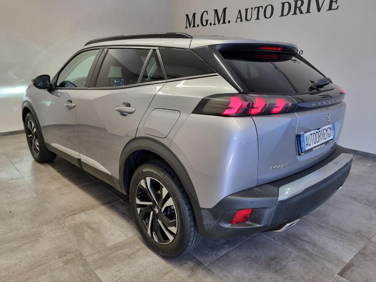 PEUGEOT 2008 PureTech 130 S&S Allure Pack - 16