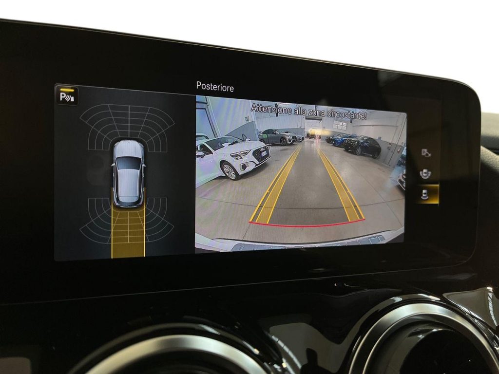 MERCEDES-BENZ GLA 180 d Automatic Sport Plus - 12