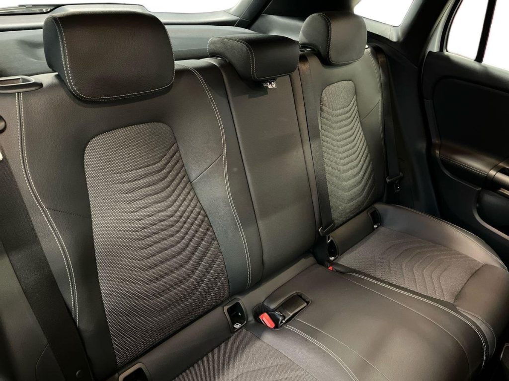 MERCEDES-BENZ GLA 180 d Automatic Sport Plus - 15