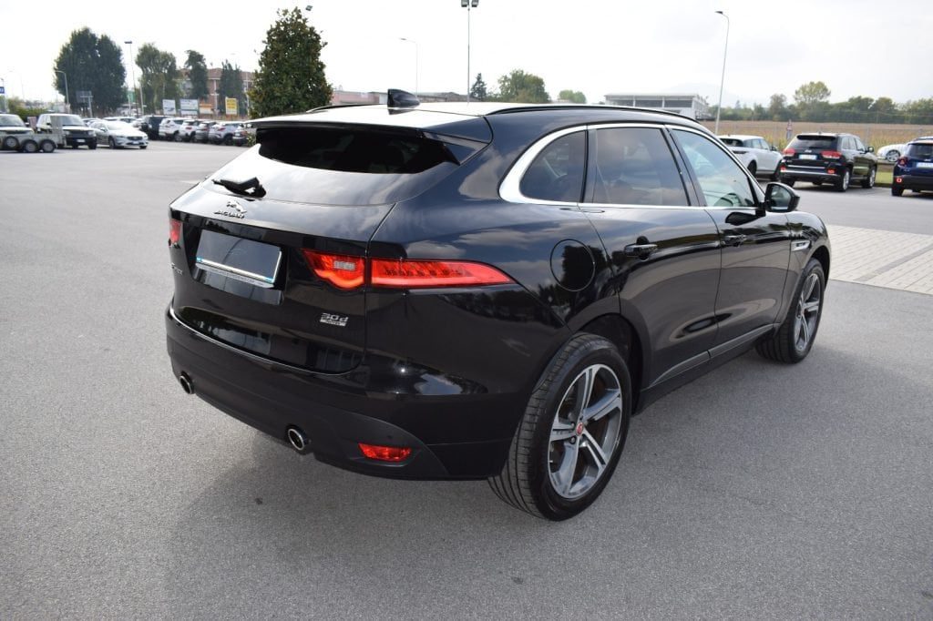 JAGUAR F-Pace 3.0 D V6 300 CV AWD aut. R-Sport - 8