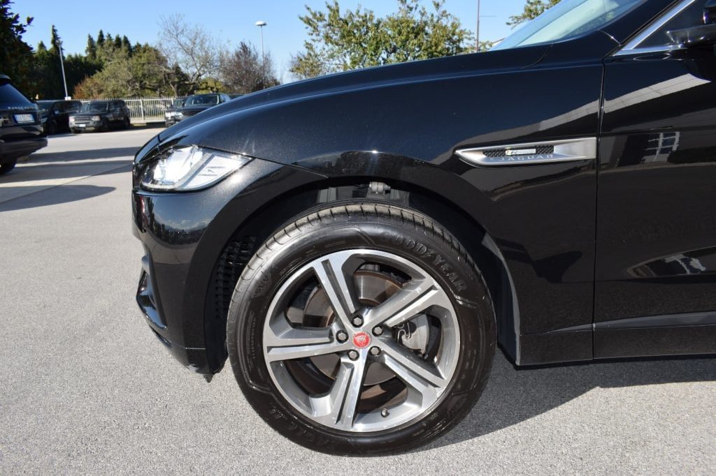 JAGUAR F-Pace 3.0 D V6 300 CV AWD aut. R-Sport - 23
