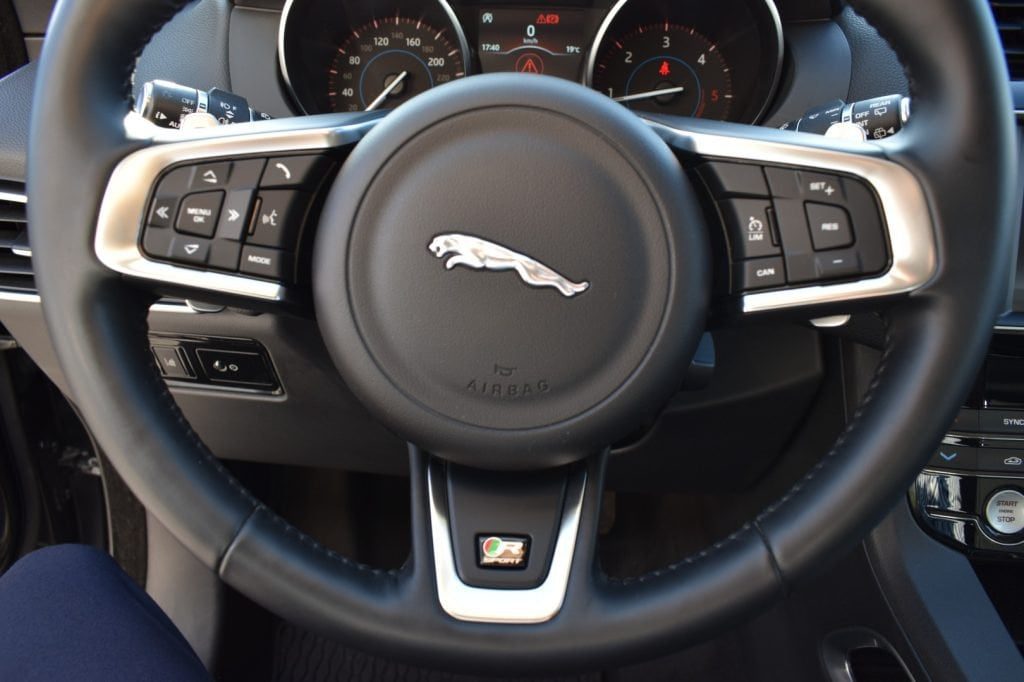 JAGUAR F-Pace 2.0 D 180 CV AWD aut. R-Sport - 10