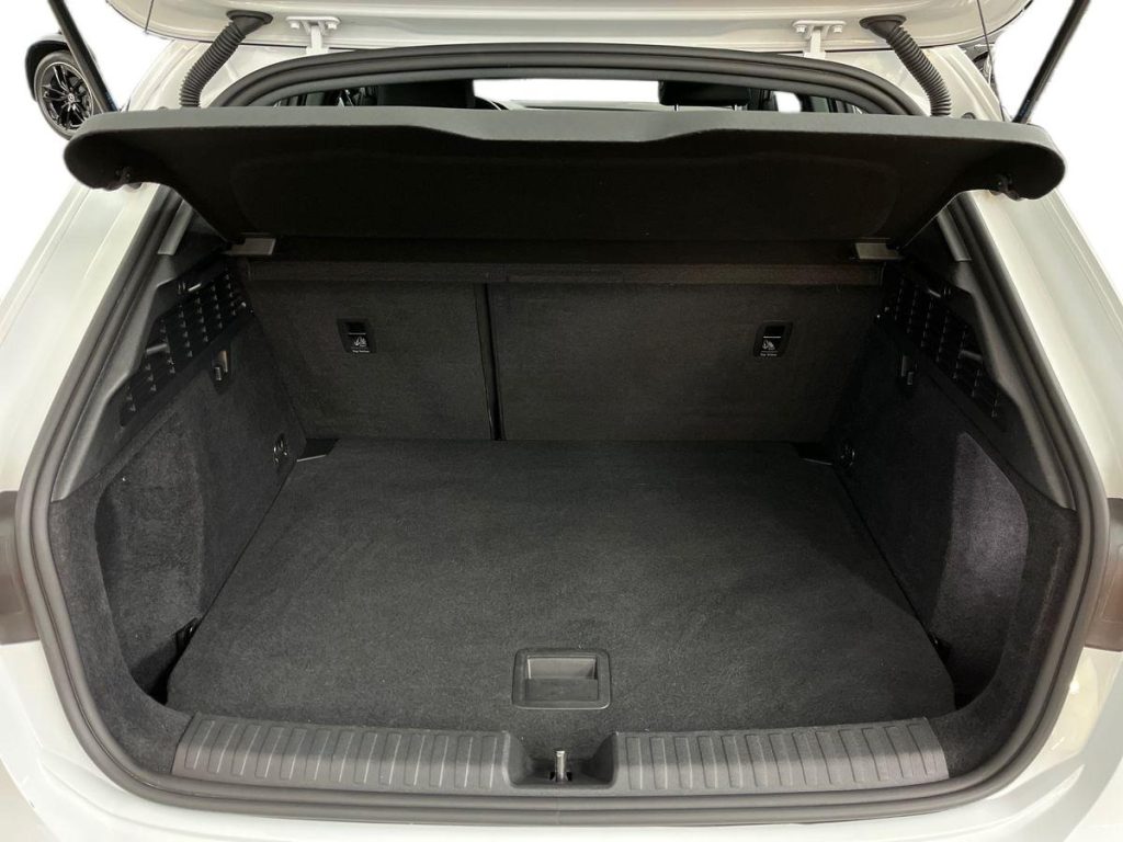 AUDI A3 30 TFSI Business Advanced - 8