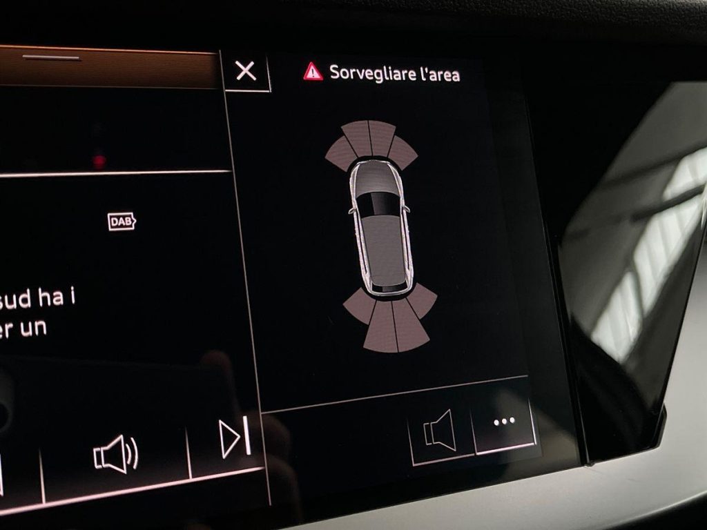 AUDI A3 30 TFSI Business Advanced - 12