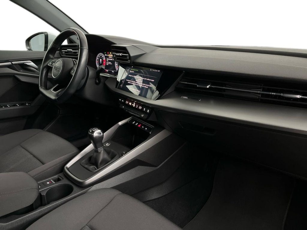 AUDI A3 30 TFSI Business Advanced - 15