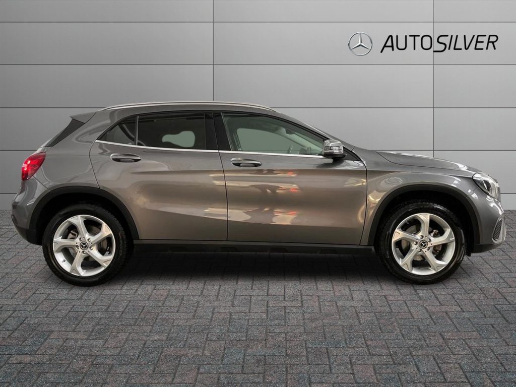 MERCEDES-BENZ GLA 200 d Automatic Sport - 5