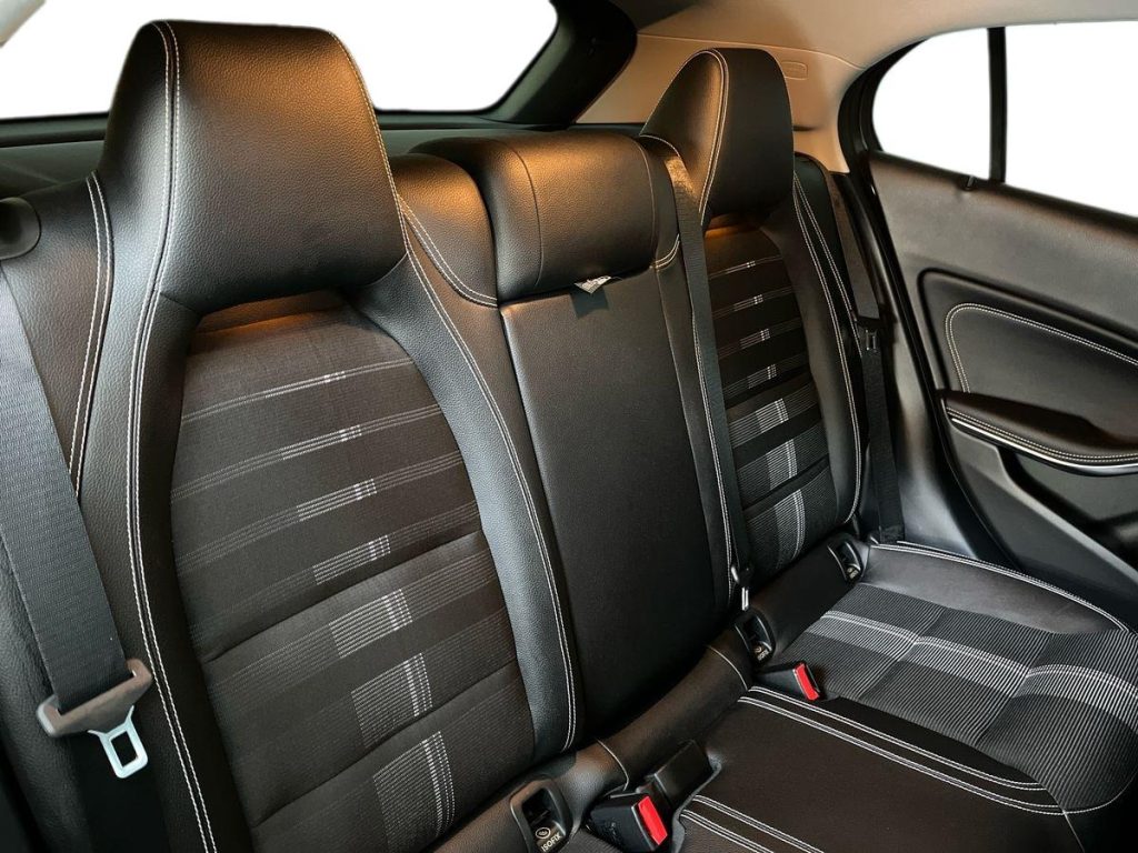 MERCEDES-BENZ GLA 200 d Automatic Sport - 15