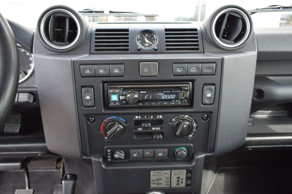 LAND ROVER Defender Defender 110 2.2 TD4 Station Wagon E N1 - 11