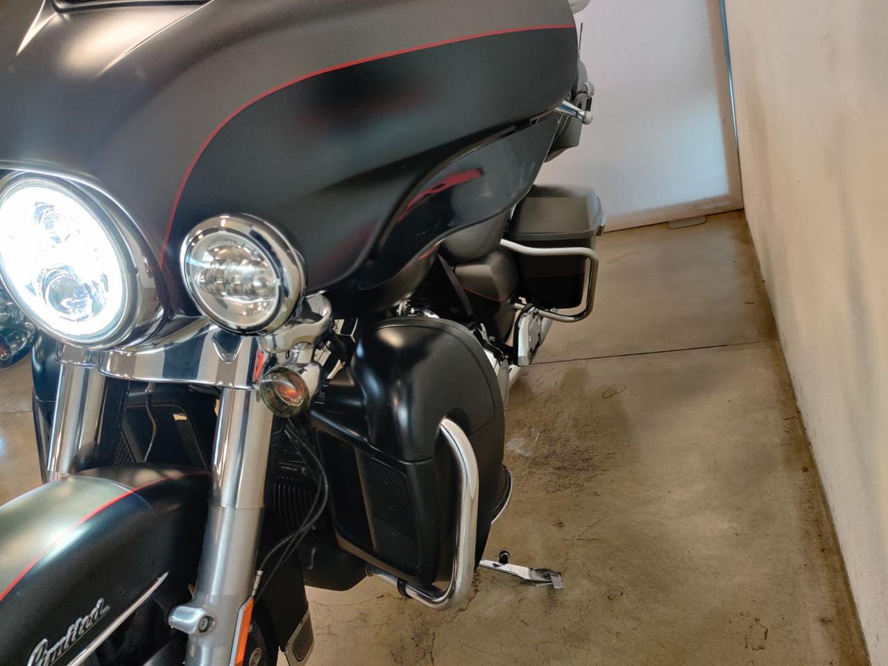 HARLEY-DAVIDSON FLHTK Electra Glide Ultra Limited 107 - 3