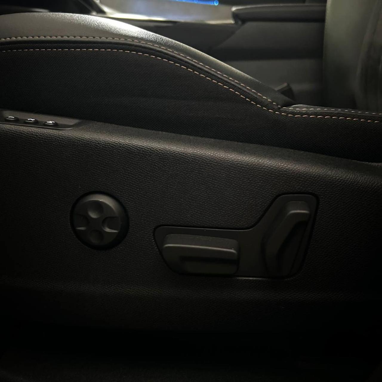 PEUGEOT 3008 Hybrid4 300 e-EAT8 GT Pack TETTO APRIBILE - 11