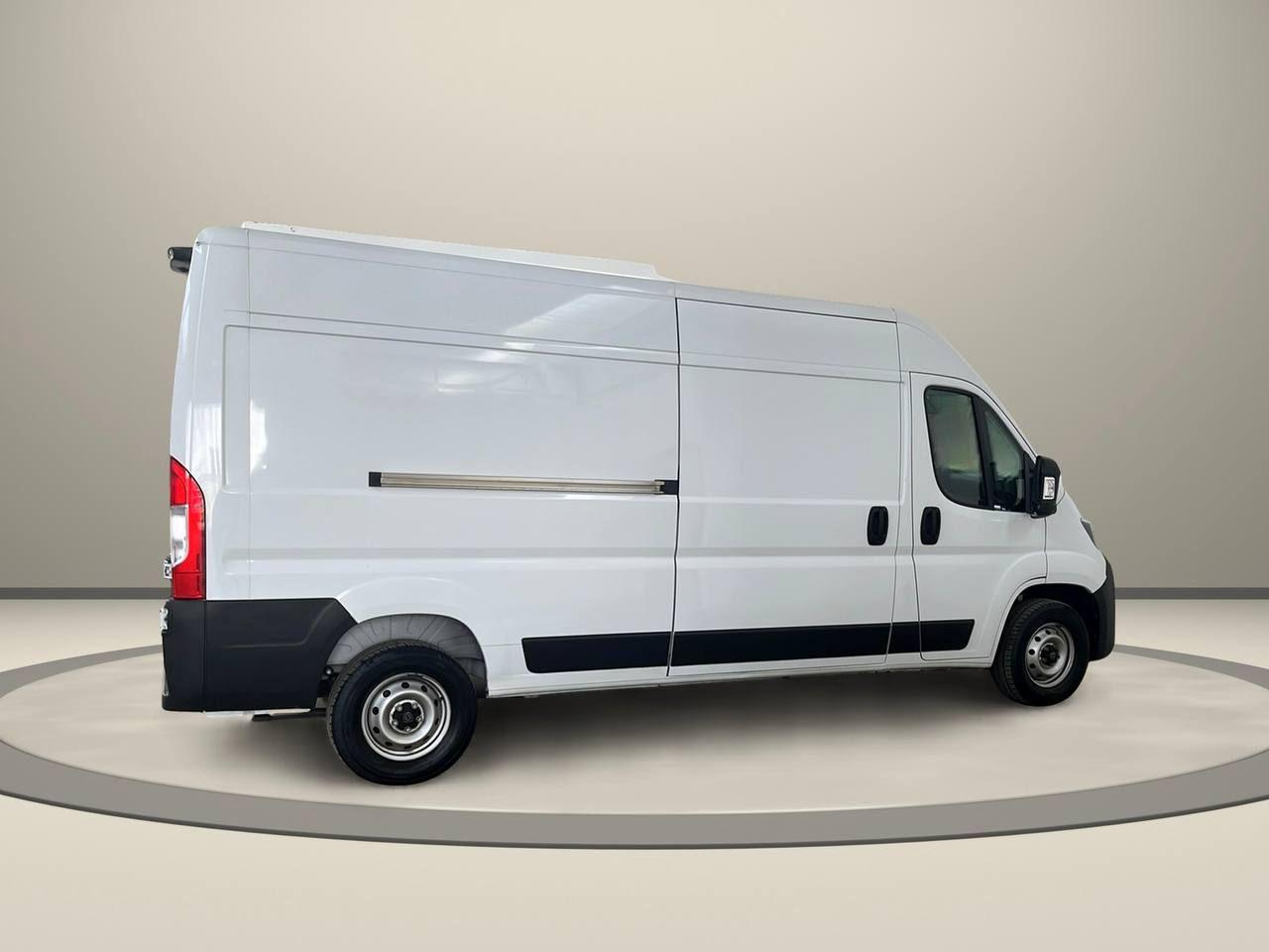 PEUGEOT Boxer 35 2.2 BlueHDi 140 S&S PLM-TM Furgone L3H2 - 4