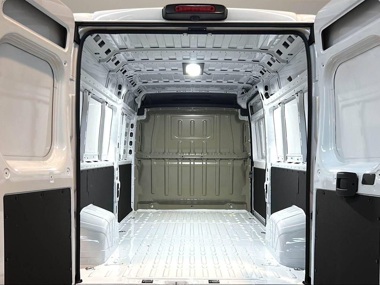 PEUGEOT Boxer 35 2.2 BlueHDi 140 S&S PLM-TM Furgone L3H2 - 7