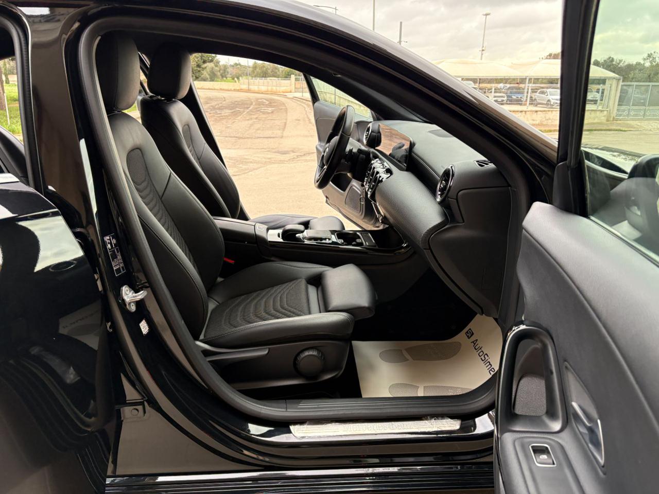 MERCEDES-BENZ A 200 d Automatic Business Extra MONITOR 10,25 - 9