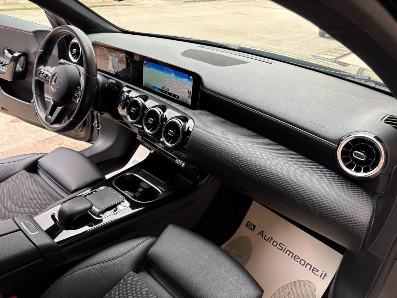 MERCEDES-BENZ A 200 d Automatic Business Extra MONITOR 10,25 - 14