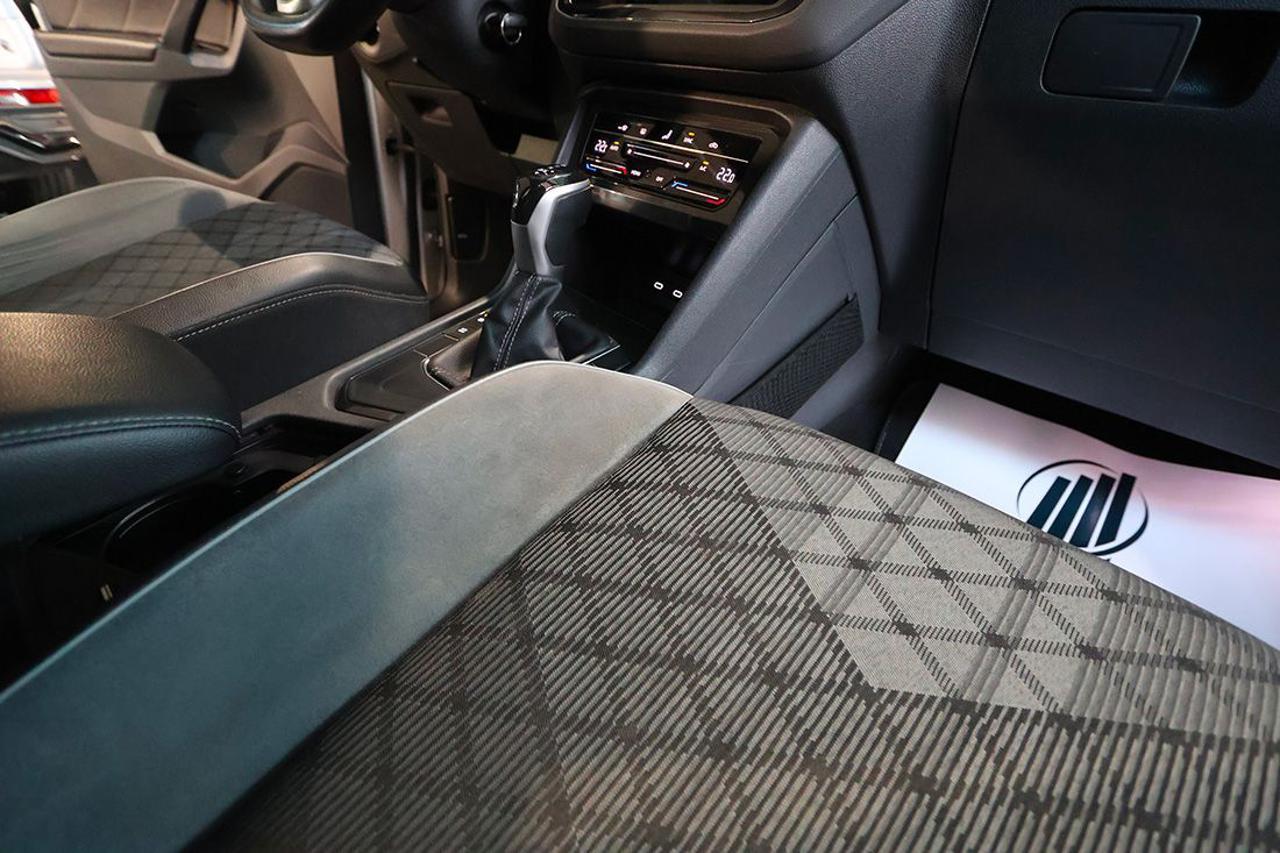 VOLKSWAGEN Tiguan 2.0 TDI 150cv SCR DSG R-Line - 31