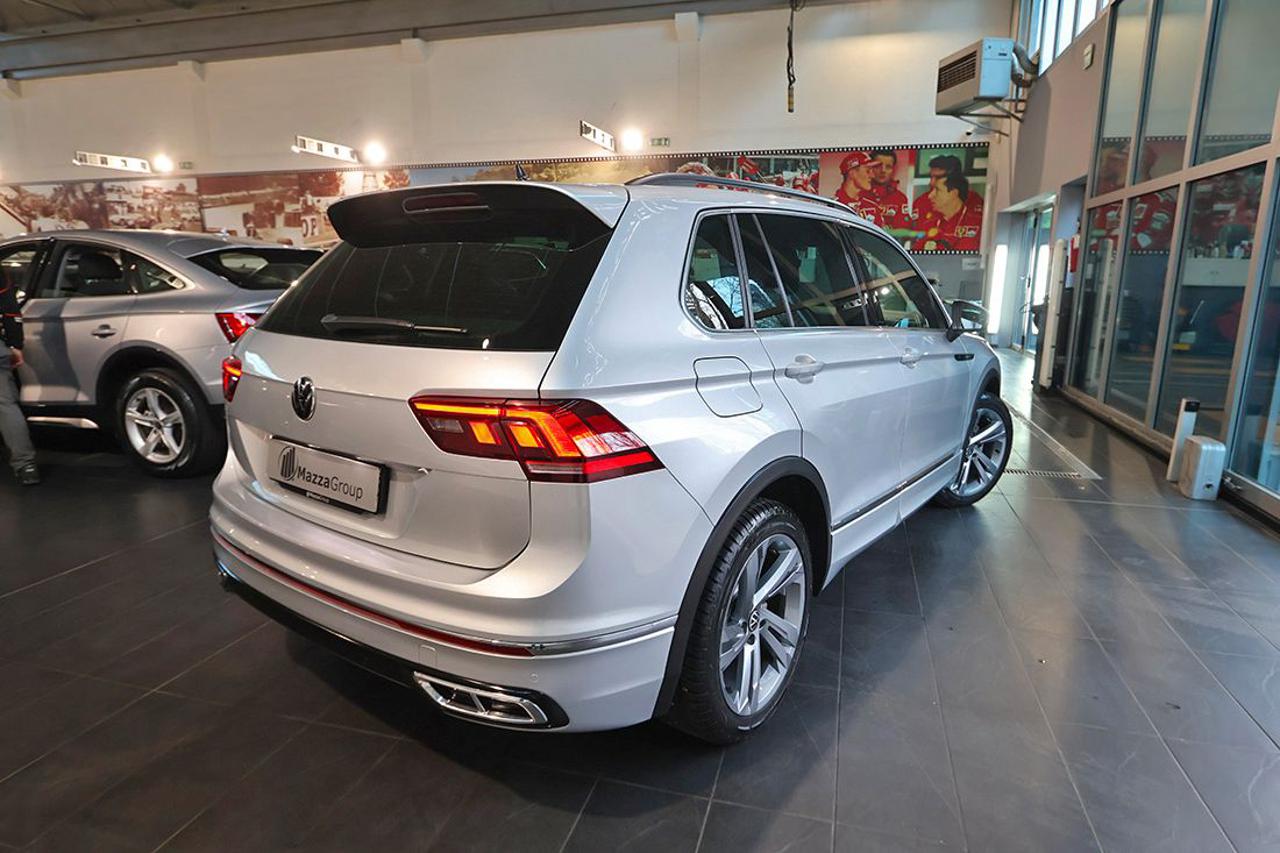 VOLKSWAGEN Tiguan 2.0 TDI 150cv SCR DSG R-Line - 9