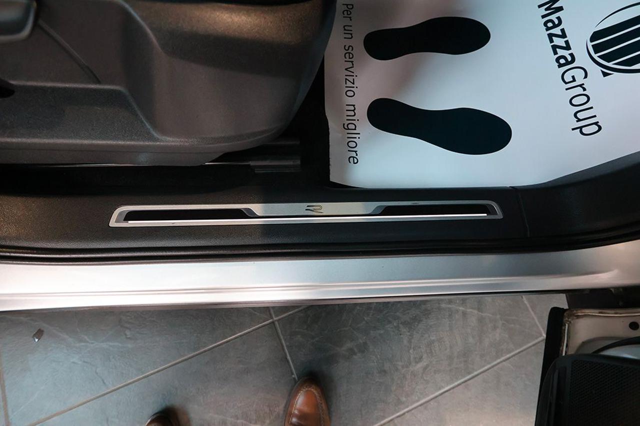 VOLKSWAGEN Tiguan 2.0 TDI 150cv SCR DSG R-Line - 35