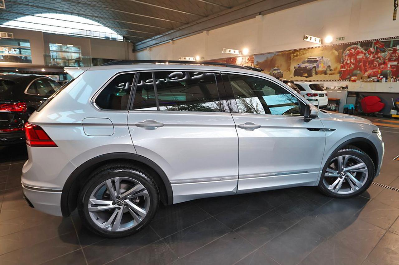 VOLKSWAGEN Tiguan 2.0 TDI 150cv SCR DSG R-Line - 10